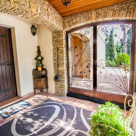 villa ollioules * Ollioules